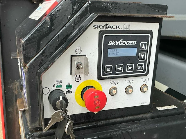 2020 skyjack sj9243 rt axldrive schaarhoogwerker - afbeelding 13 van  39