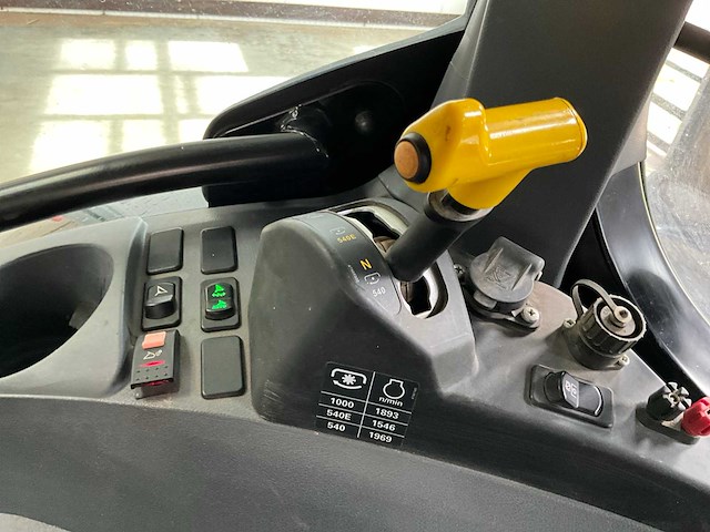2020 steyr 4125 profi cvt ecotech vierwielaangedreven landbouwtractor - afbeelding 32 van  47