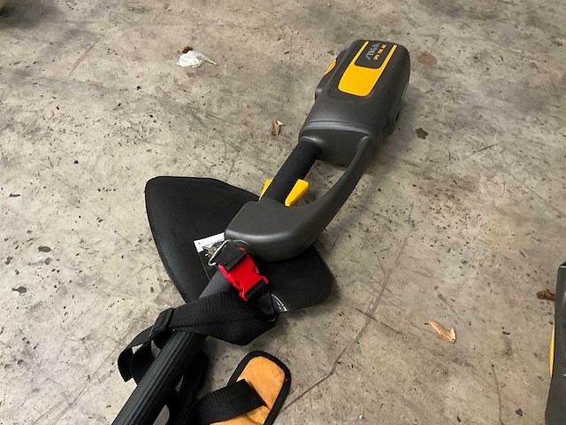 2020 stiga sps 700 ae & sbc 700 d ae 36 volt tuingereedschap - afbeelding 10 van  15