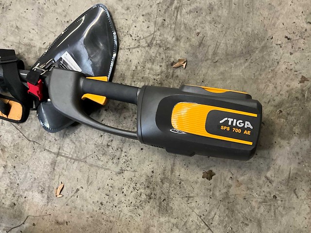 2020 stiga sps 700 ae & sbc 700 d ae 36 volt tuingereedschap - afbeelding 11 van  15