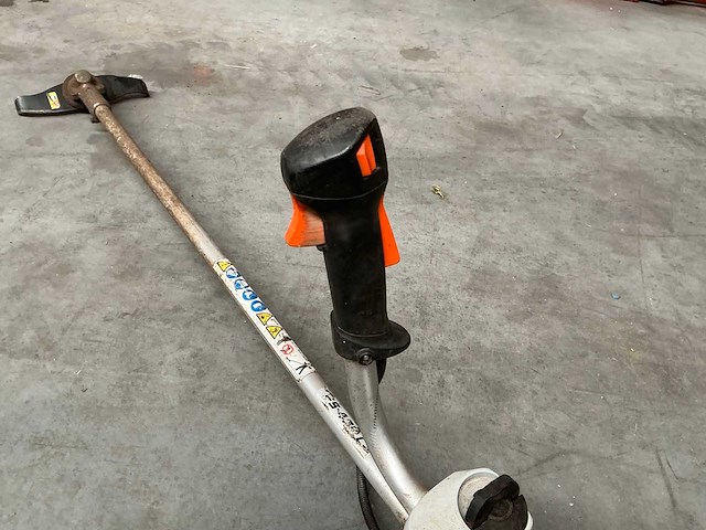 2020 stihl fs480c/l bosmaaier - afbeelding 4 van  5