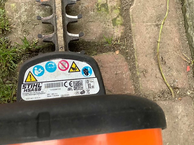 2020 stihl hsa56 heggenschaar - afbeelding 3 van  4