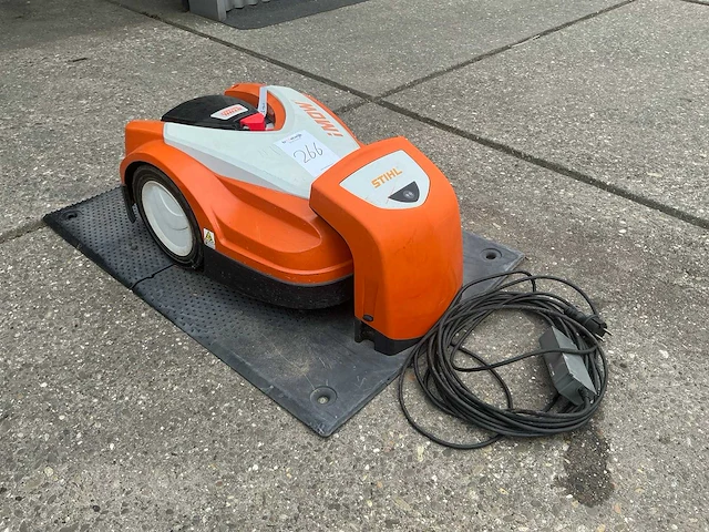 2020 stihl imow rmi 422.1 p robotmaaier - afbeelding 2 van  8