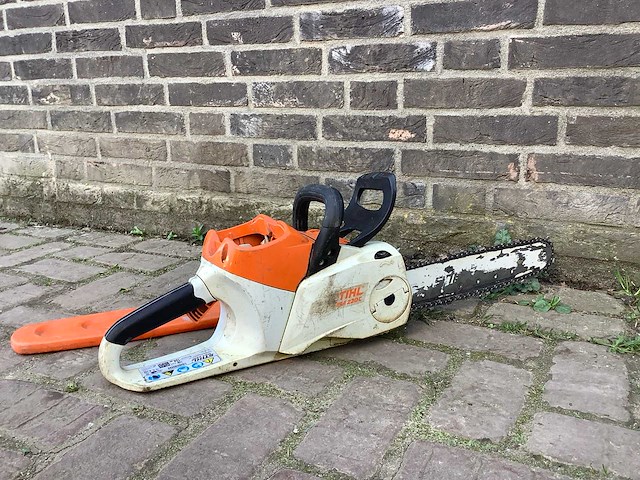 2020 stihl msa220c kettingzaag - afbeelding 3 van  4