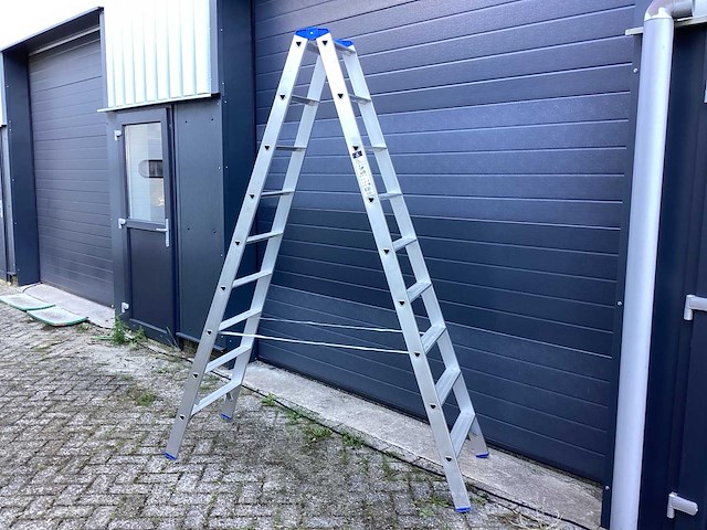 2020 sts trap a04anp/225 ladder en trap - afbeelding 1 van  7