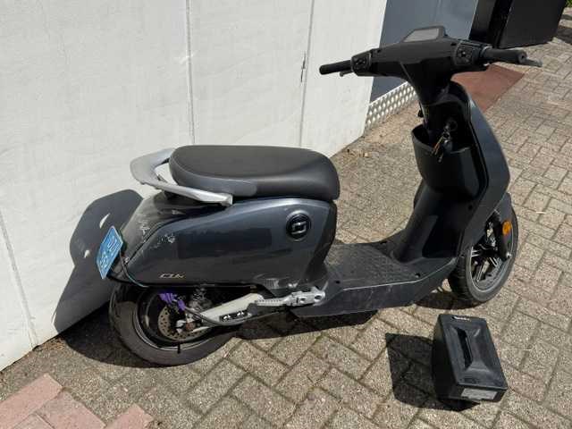2020 super soco snorscooter cu e-scooter - afbeelding 3 van  4
