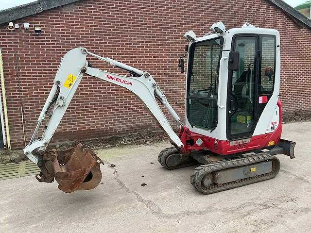 2020 takeuchi tb126 minigraafmachine - afbeelding 26 van  29