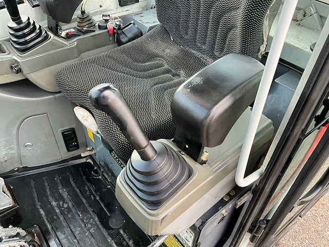 2020 takeuchi tb216 minigraafmachine - afbeelding 19 van  30