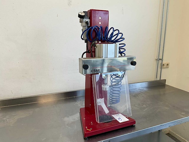 2020 tappatore pressione doppensluit machine - afbeelding 1 van  8