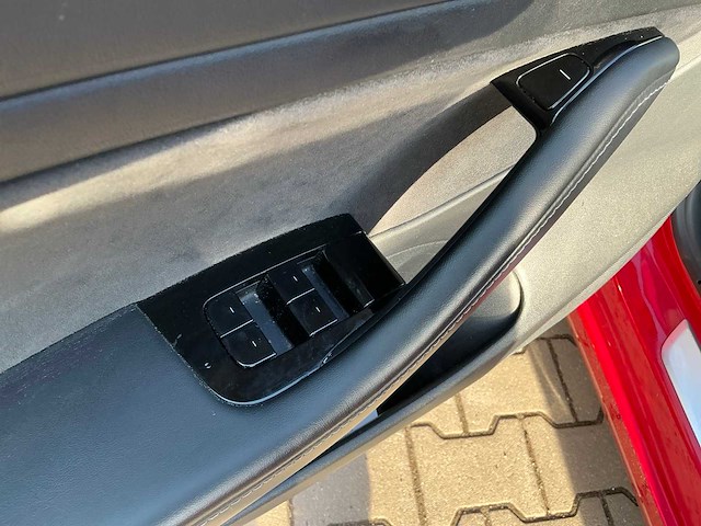 2020 tesla model 3 standard range plus - afbeelding 4 van  23