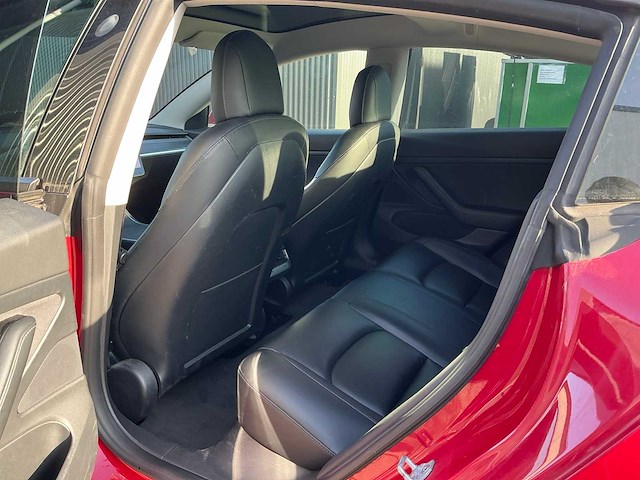 2020 tesla model 3 standard range plus - afbeelding 17 van  23