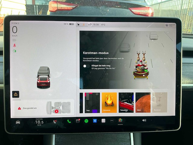 2020 tesla model 3 - afbeelding 15 van  30