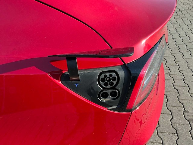 2020 tesla model 3 - afbeelding 24 van  30