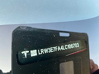 2020 tesla model 3 - afbeelding 26 van  30