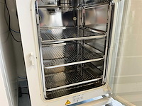 2020 thermo wetenschappelijke heracell 150i gp laboratorium co2-incubator (2x) - afbeelding 11 van  13