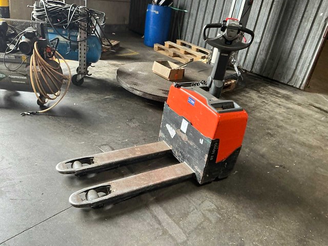 2020 toyota lwe130 elektrische palletwagen - afbeelding 1 van  9