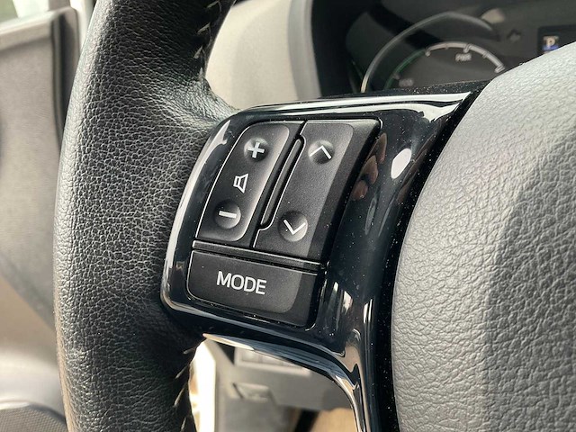 2020 toyota yaris 1.5 hybrid dynamic personenauto - afbeelding 8 van  34