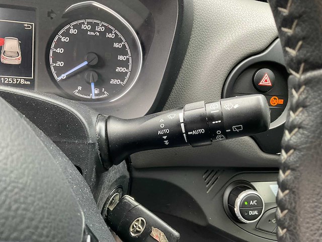 2020 toyota yaris 1.5 hybrid dynamic personenauto - afbeelding 11 van  34