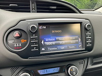 2020 toyota yaris 1.5 hybrid dynamic personenauto - afbeelding 14 van  34