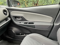 2020 toyota yaris 1.5 hybrid dynamic personenauto - afbeelding 20 van  34