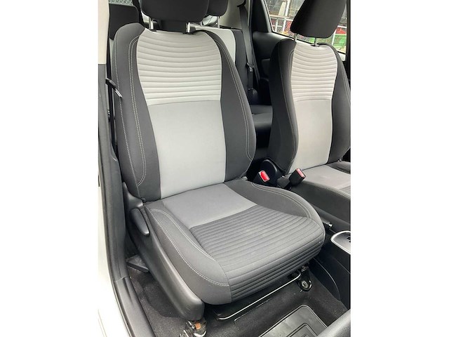 2020 toyota yaris 1.5 hybrid dynamic personenauto - afbeelding 26 van  34