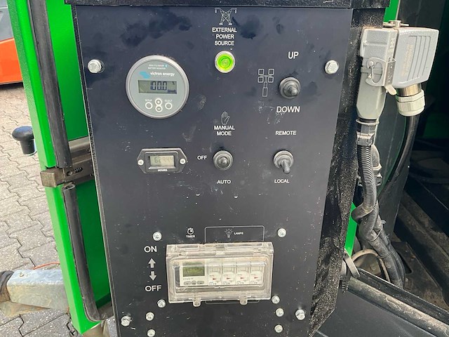 2020 trieme x-solar lichtmast led met zonnepaneel - afbeelding 9 van  18