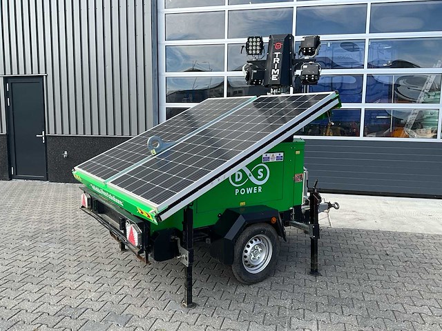 2020 trieme x-solar lichtmast led met zonnepaneel - afbeelding 1 van  23