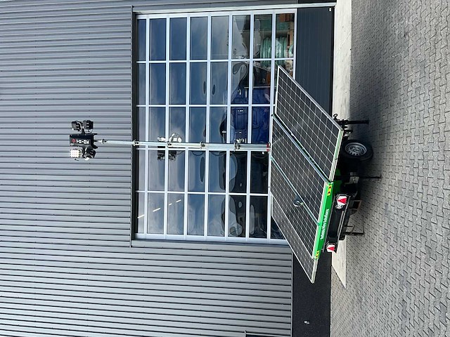 2020 trieme x-solar lichtmast led met zonnepaneel - afbeelding 18 van  23