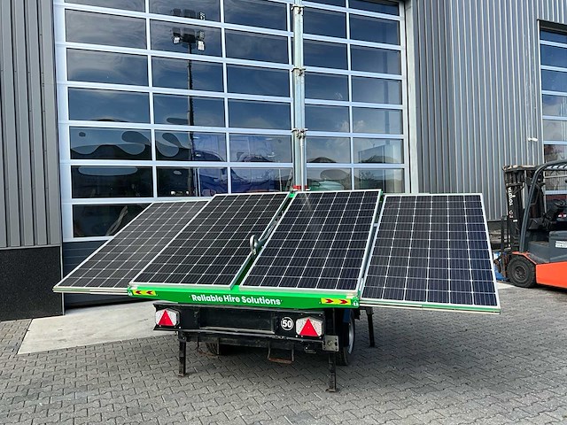 2020 trieme x-solar lichtmast led met zonnepaneel - afbeelding 19 van  23