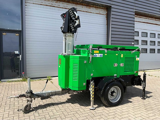 2020 trime x-solar hybrid mobiele lichtmast - afbeelding 1 van  19