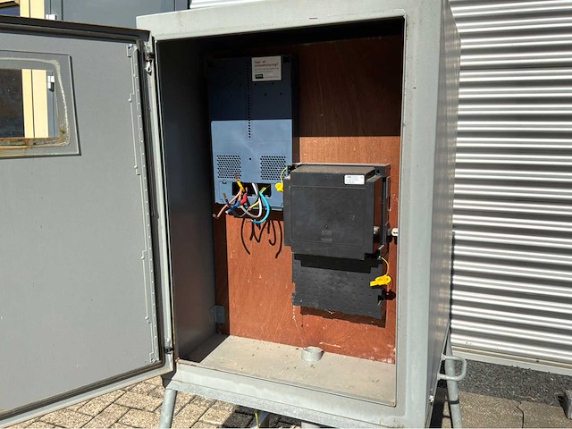 2020 visser bzi40-020003-sp1 stroomkast - afbeelding 3 van  4