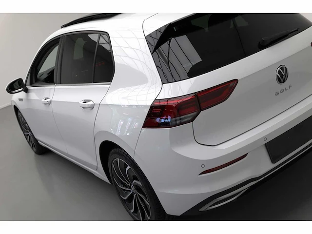 2020 volkswagen golf 1.5 etsi style personenauto - afbeelding 19 van  28