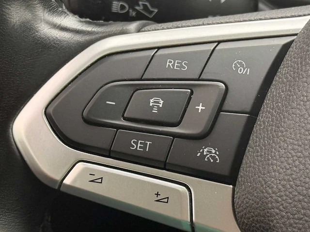 2020 volkswagen golf 1.5 tsi r-line pano bns personenauto - afbeelding 9 van  24