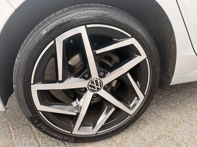 2020 volkswagen golf 1.5 tsi r-line pano bns personenauto - afbeelding 11 van  24