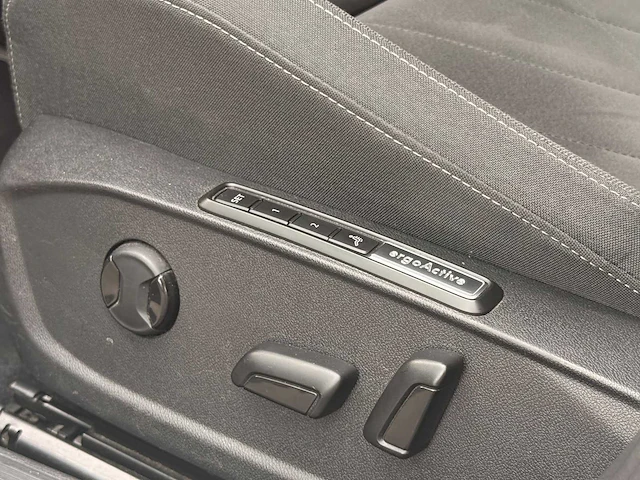 2020 volkswagen golf 1.5 tsi r-line pano bns personenauto - afbeelding 13 van  24