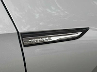 2020 volkswagen golf 1.5 tsi r-line pano bns personenauto - afbeelding 16 van  24