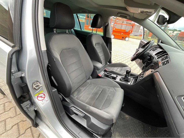 2020 volkswagen golf bluemotion 1.5 tsi cl bns personenauto - afbeelding 6 van  36