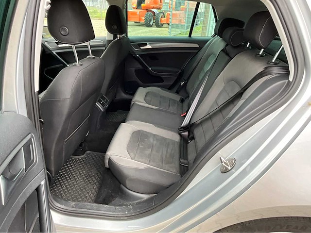 2020 volkswagen golf bluemotion 1.5 tsi cl bns personenauto - afbeelding 15 van  36