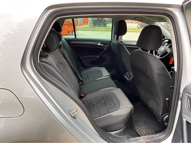 2020 volkswagen golf bluemotion 1.5 tsi cl bns personenauto - afbeelding 16 van  36
