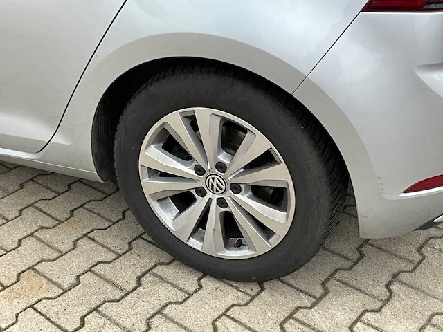 2020 volkswagen golf bluemotion 1.5 tsi cl bns personenauto - afbeelding 28 van  36