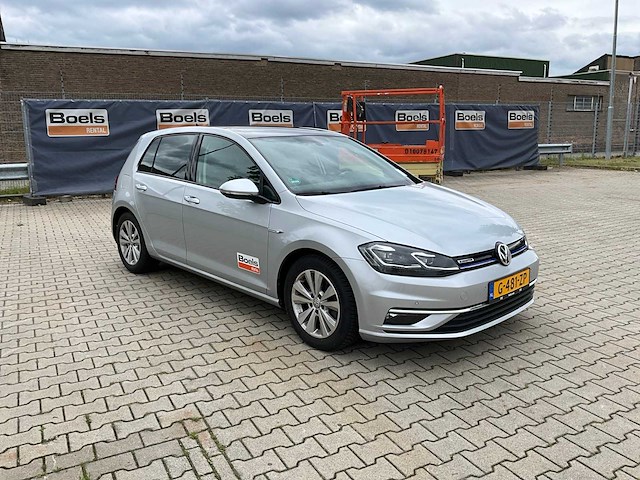2020 volkswagen golf bluemotion 1.5 tsi cl bns personenauto - afbeelding 23 van  36