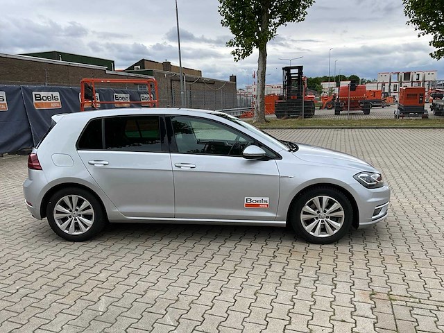 2020 volkswagen golf bluemotion 1.5 tsi cl bns personenauto - afbeelding 31 van  36