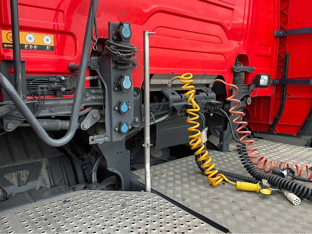 2020 volvo r410 lng trekker op lng (74112-3) - afbeelding 2 van  33
