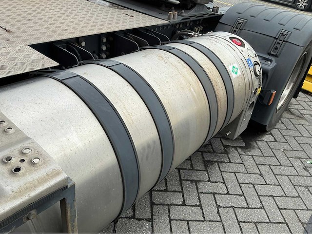 2020 volvo r410 lng trekker op lng (74112-3) - afbeelding 4 van  33