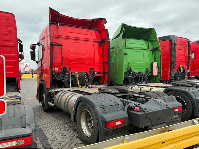 2020 volvo r410 lng trekker op lng (74112-3) - afbeelding 31 van  33