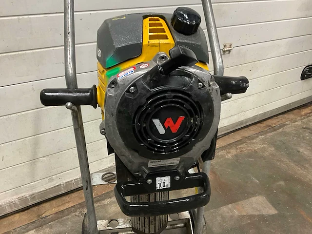 2020 wacker neuson breaker bh65 benzine breekhamer - afbeelding 1 van  5