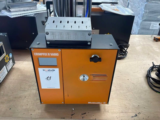 2020 weidmüller crimpfix r vario automatische kabel strip- en krimpmachine - afbeelding 2 van  8