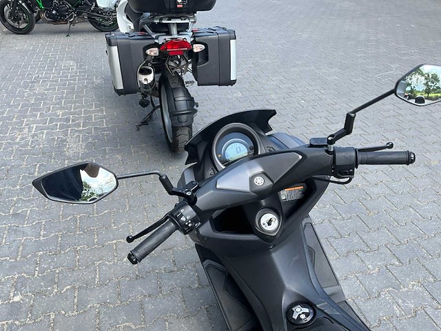 2020 yamaha gpd125 n-max motorscooter - afbeelding 11 van  15