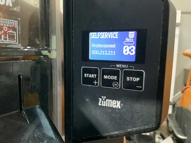 2020 zumex speed s+ sinaasappelpersmachine - afbeelding 10 van  14