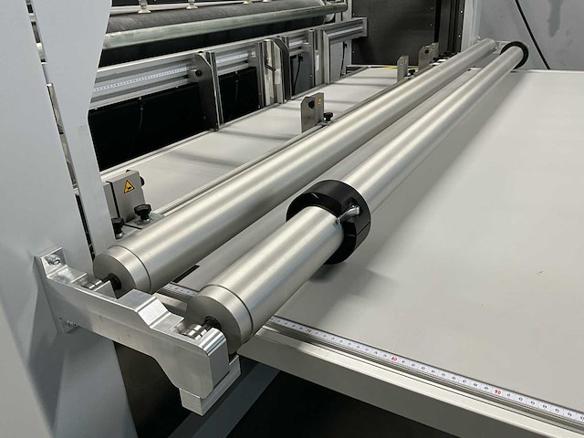 2020 zund s3 l-1200 flatbed cutter - afbeelding 8 van  31